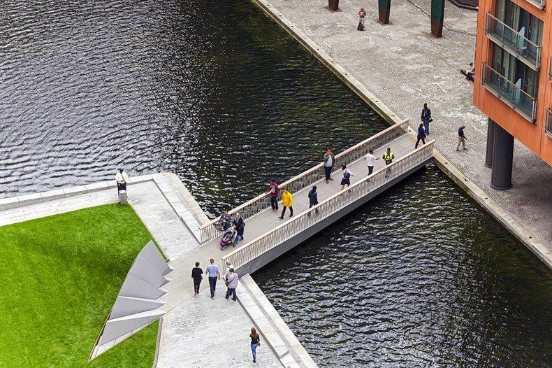 Архітектори розробили оригінальний пішохідний міст в Лондоні